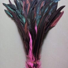 Перья петуха двухцветные 30-35 см. Розовый цвет