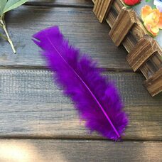 Плоские перья индейки 12-18 см. 20 шт. Фиолетовый цвет