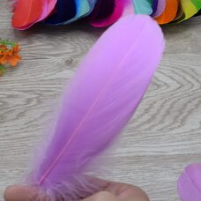 Пушистые перья гуся 13-18 см, 20 шт. Светло-фиолетовый цвет