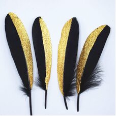 Пушистые перья гуся 15-20 см, 10 шт. Черно-золотого цвета