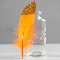 Пушистые перья гуся 15-20 см, 10 шт. Оранжевые с золотой крошкой