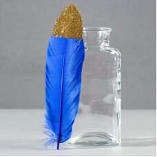 Пушистые перья гуся 15-20 см, 10 шт. Синего цвета с золотой крошкой