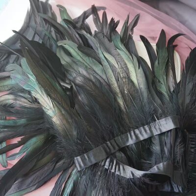 Тесьма из перьев гуся на ленте 25–30 см, 1 м, черная